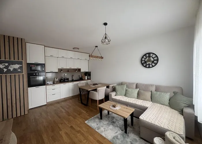 アパート Traveller ズラティボール